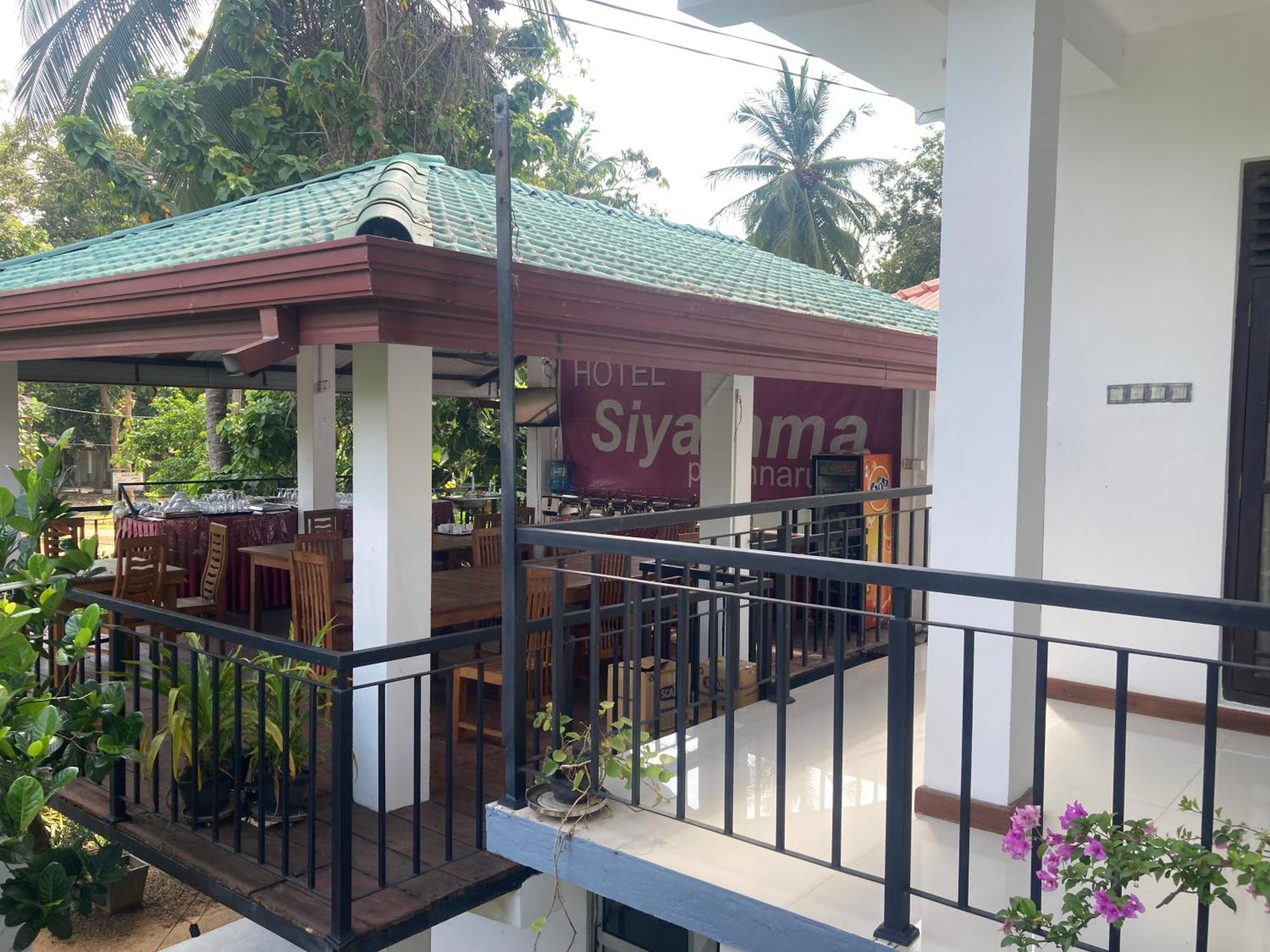Hotel Siyathma Polonnâruvâ Extérieur photo