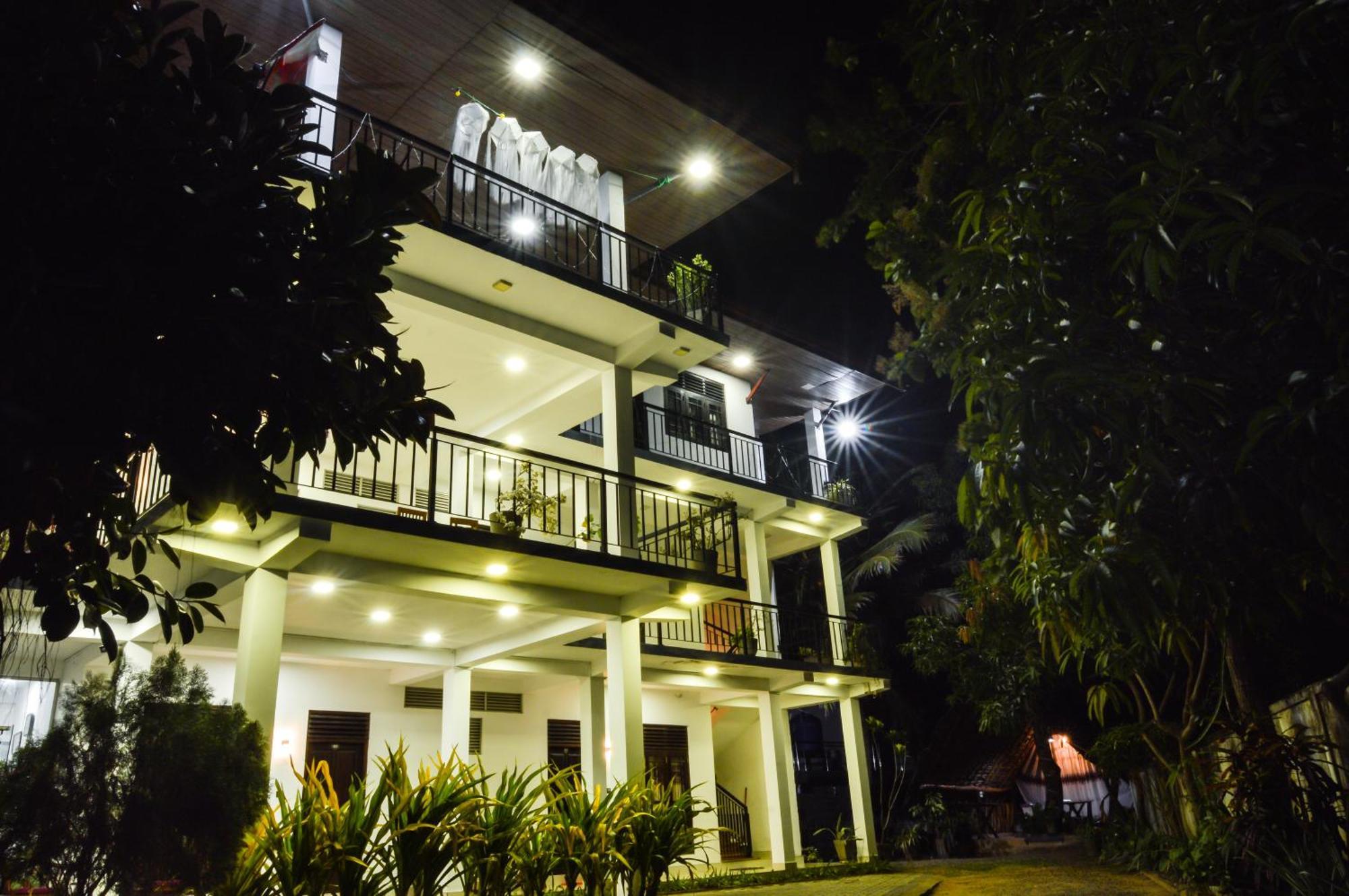 Hotel Siyathma Polonnâruvâ Extérieur photo